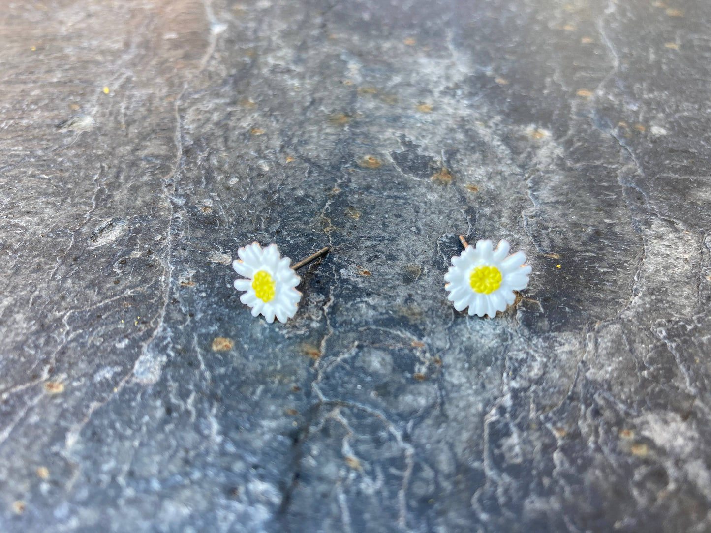 Daisy Flower Stud Earrings