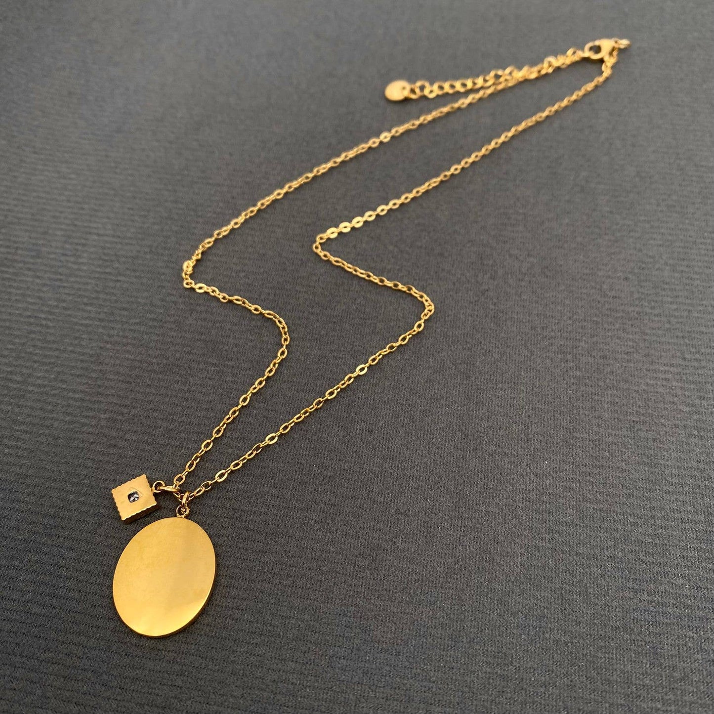 Swallow Inlaid Oval 18K Gold-Plated Necklace
