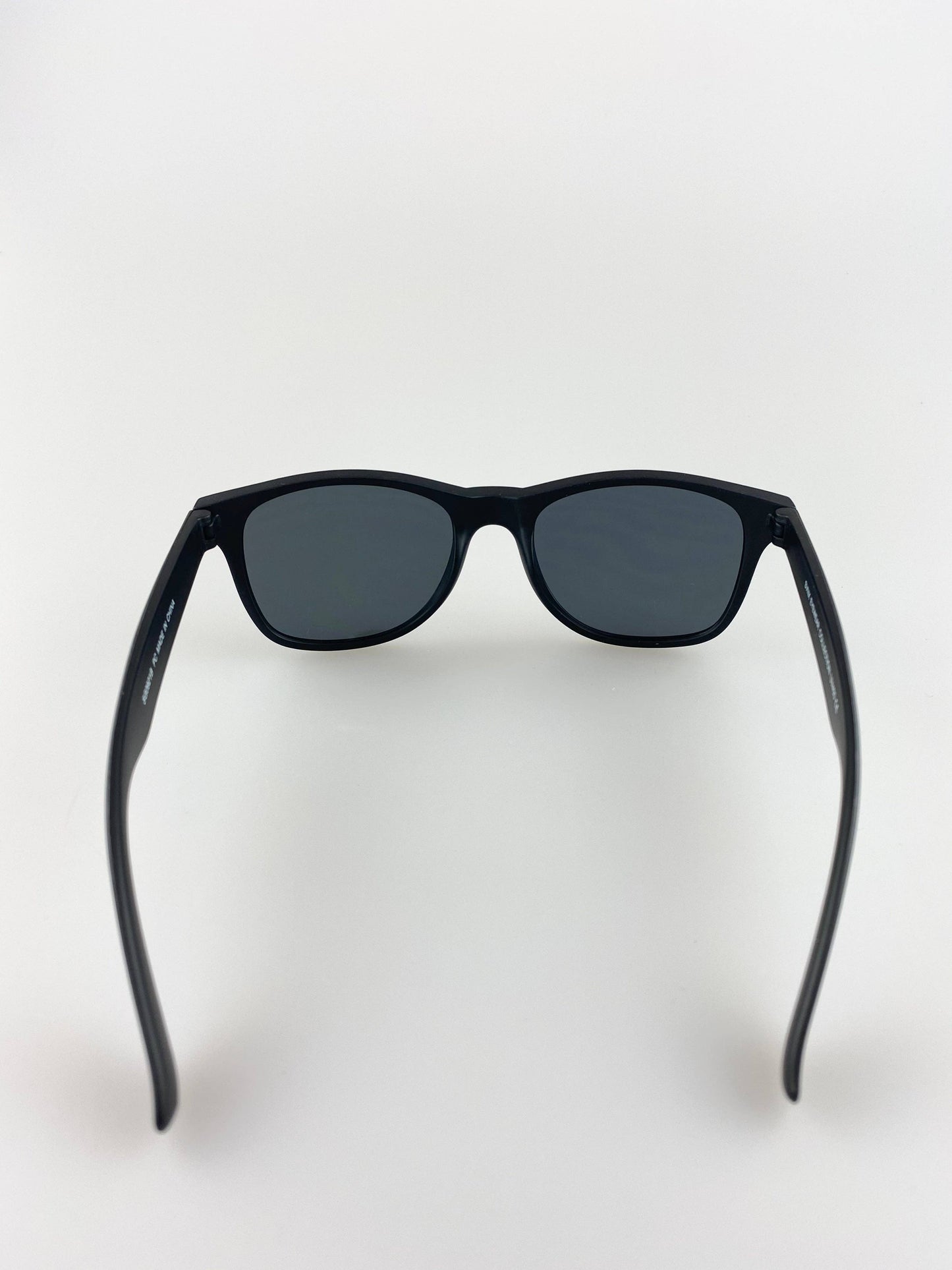 Classic Wayfarer Sunglasses in Matte Black