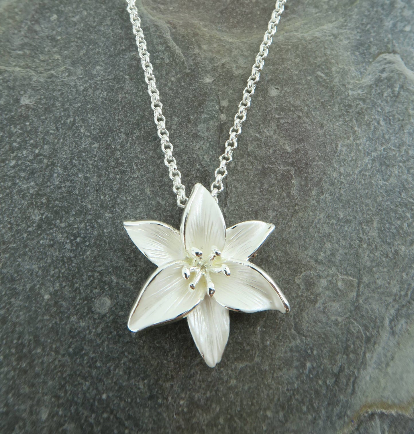 Lily White Flower Pendant Necklace in Silver