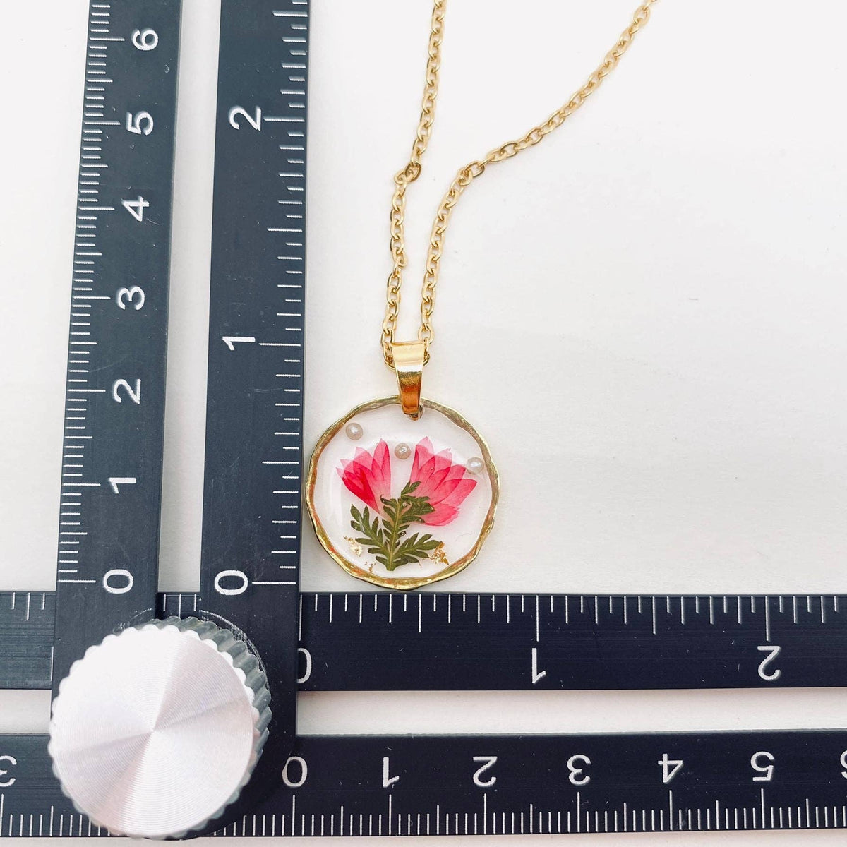 Baby's Breath Dried Flowers Floral Pendant Necklace