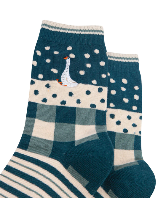 Embroidered Goose Pattern Combed Cotton Socks