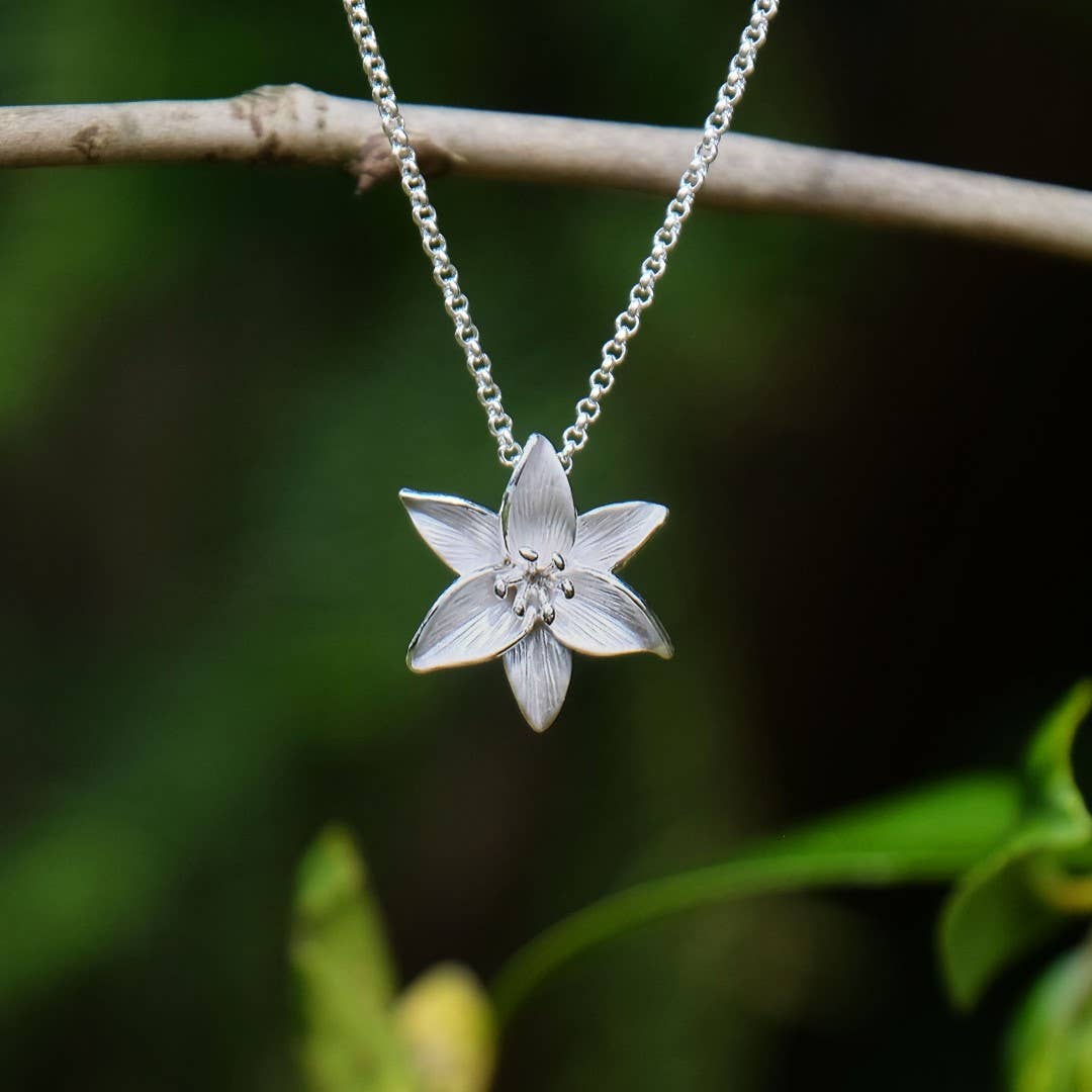 Lily White Flower Pendant Necklace in Silver
