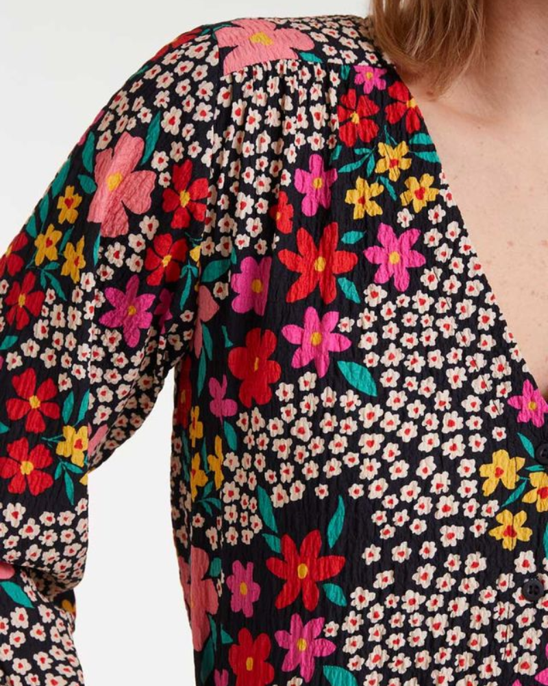 Giardino Seersucker Floral Blouse