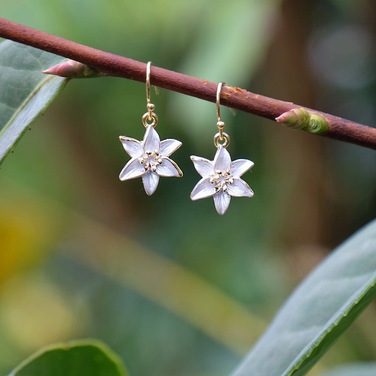 White Lily Flower Drop Hook Earrings in Gold