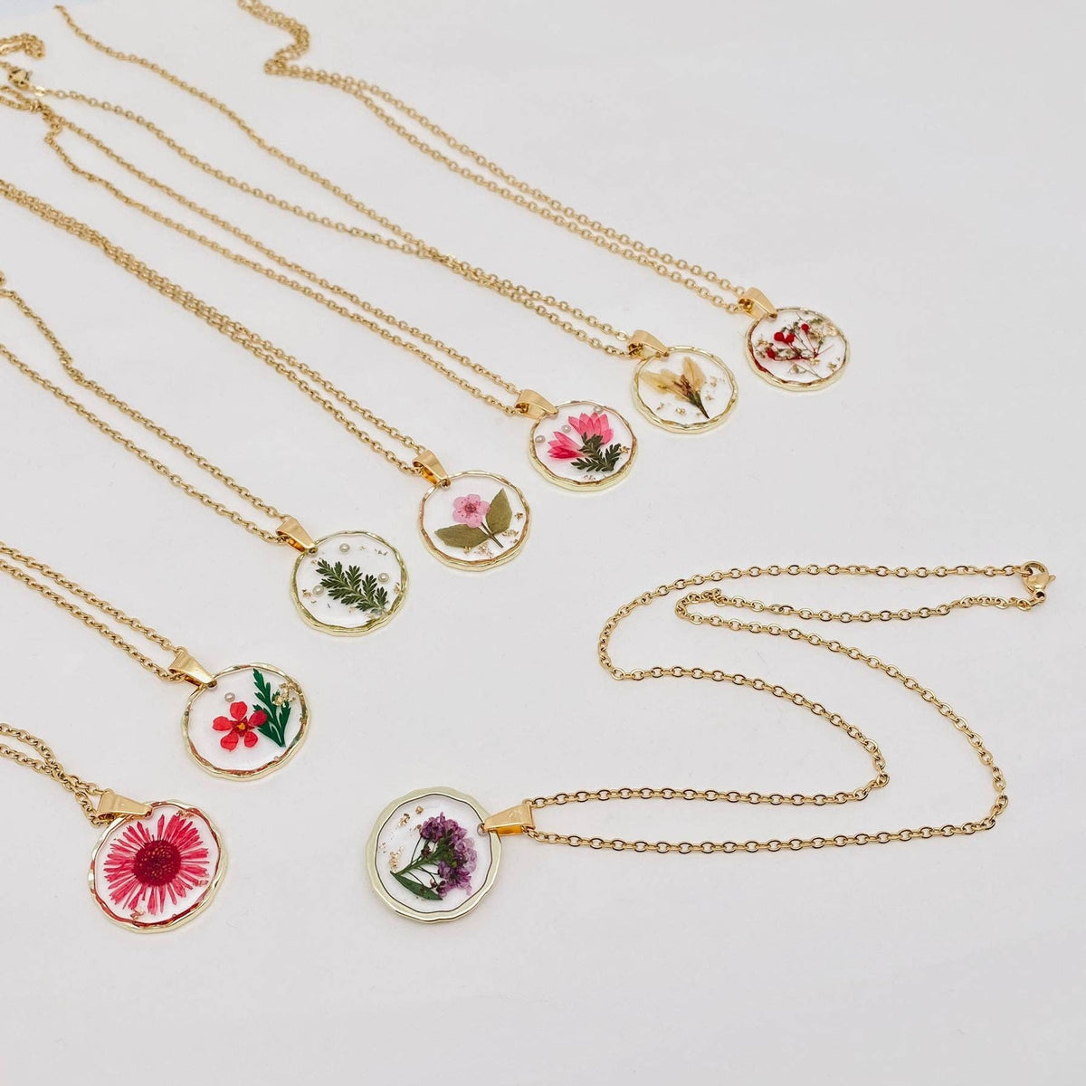 Baby's Breath Dried Flowers Floral Pendant Necklace