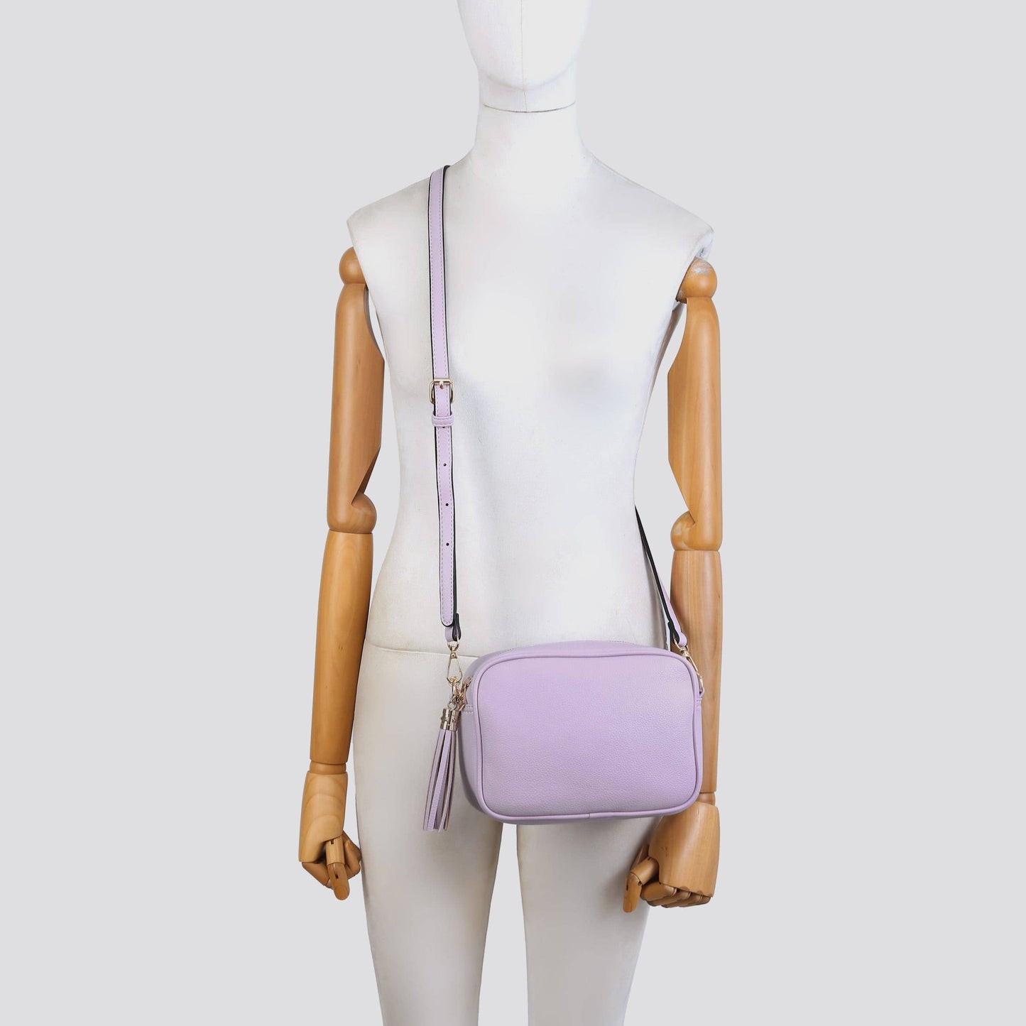 Premium Vegan Leather Camera Crossbody Bag in Lavender