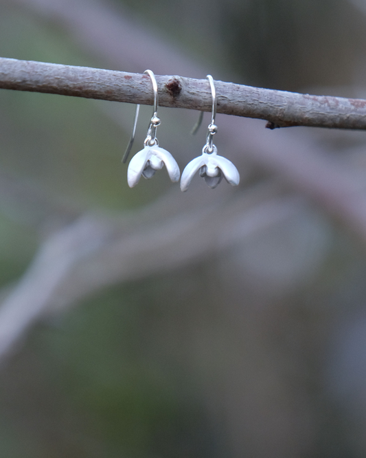 Snowdrop Flower Single Drop Earrings in Silver Tone