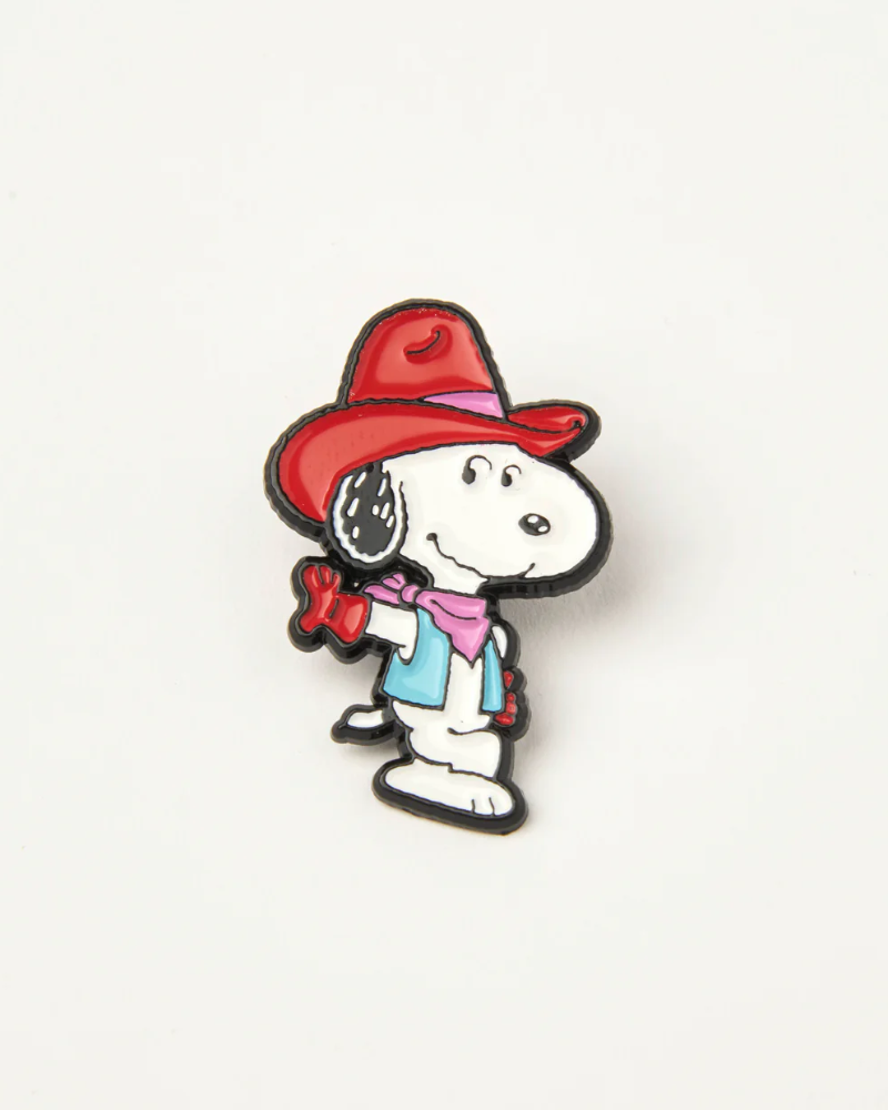 Peanuts Snoopy Howdy Pin Badge