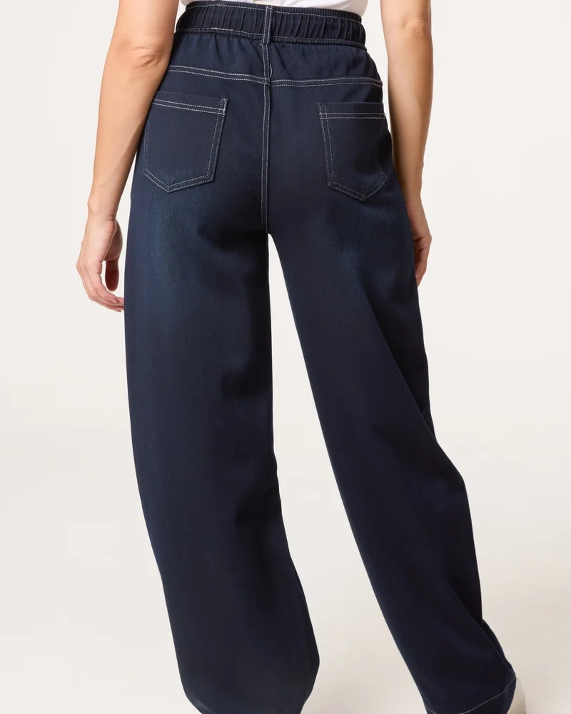 Stitch Barrel Leg Jeans