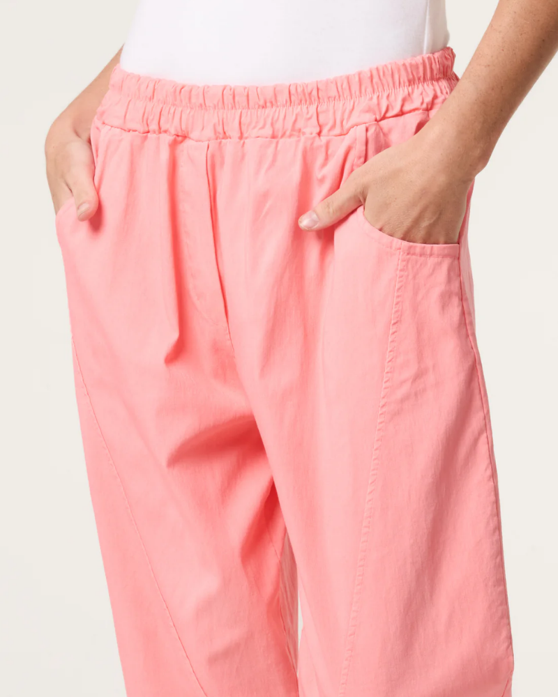 Coral Magic Stretch Capri Trousers