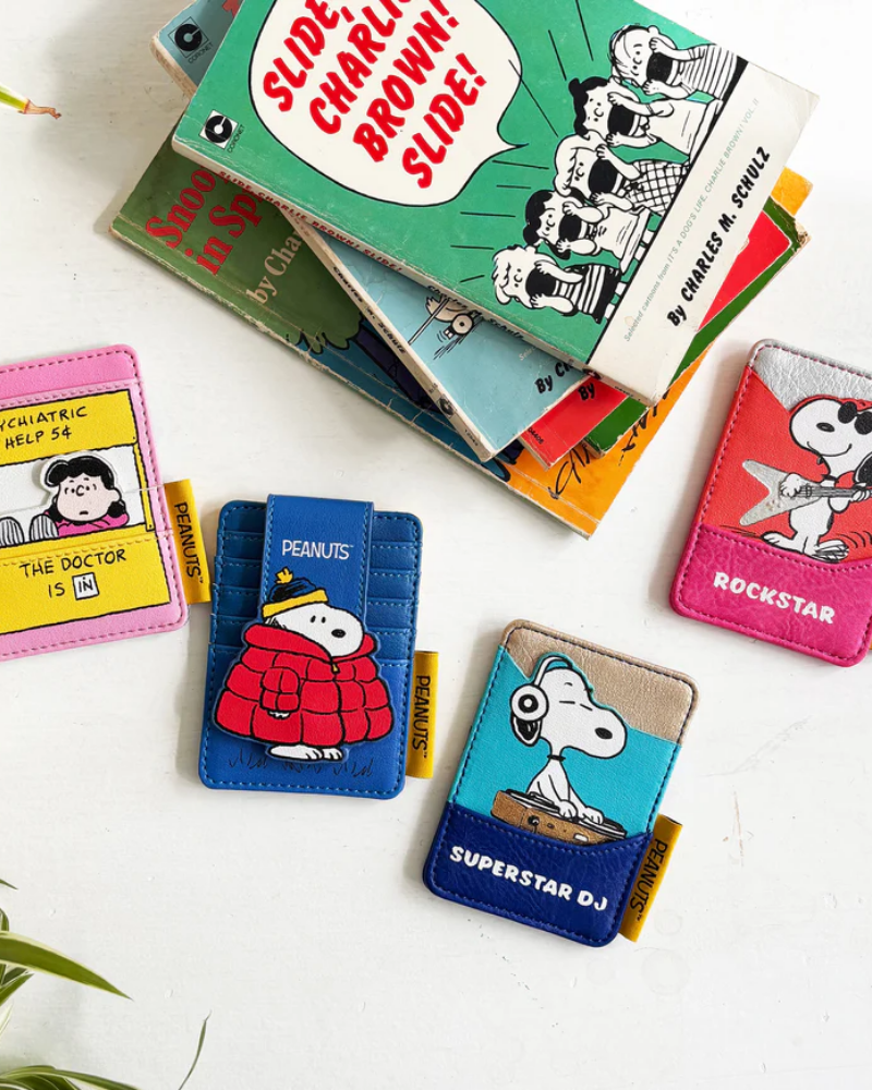 Peanuts Snoopy Superstar DJ Card Holder