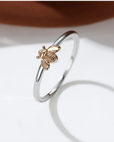 Simple Bee Charm 18 K Plated Ring