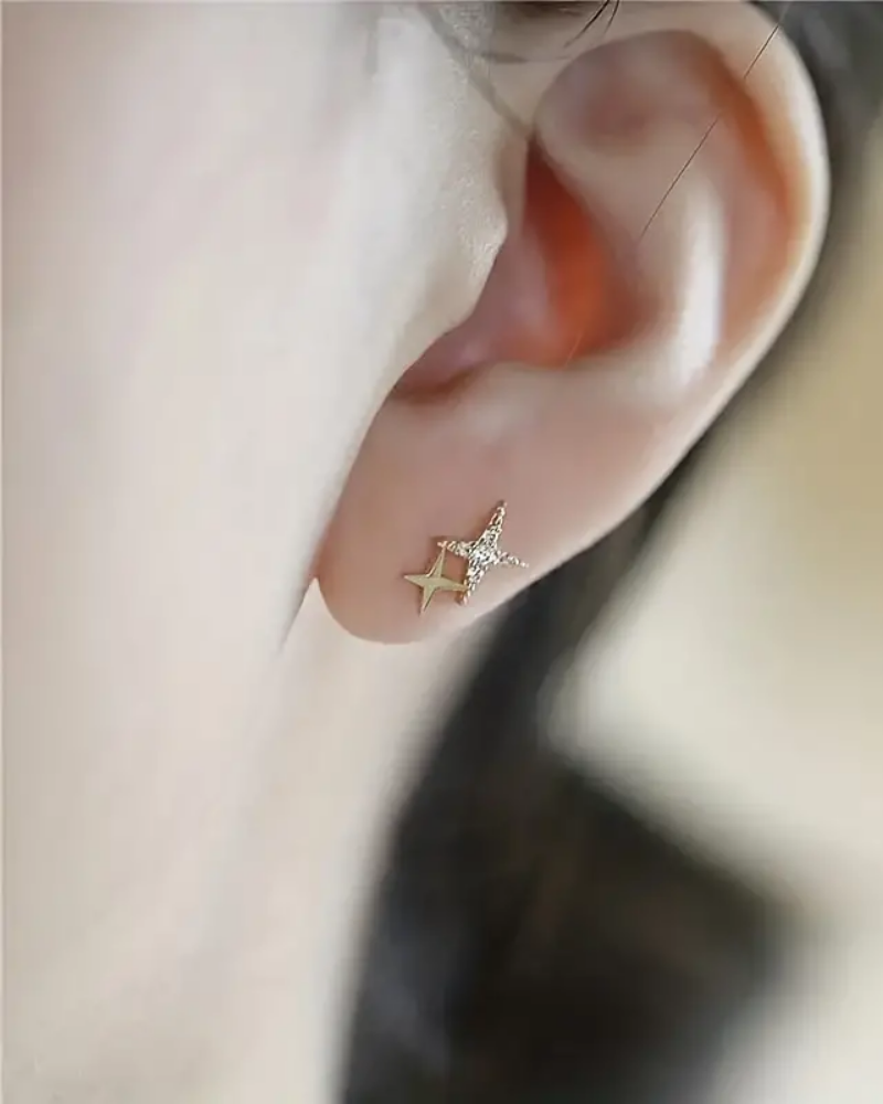 Shiny Zirconia Star Earrings
