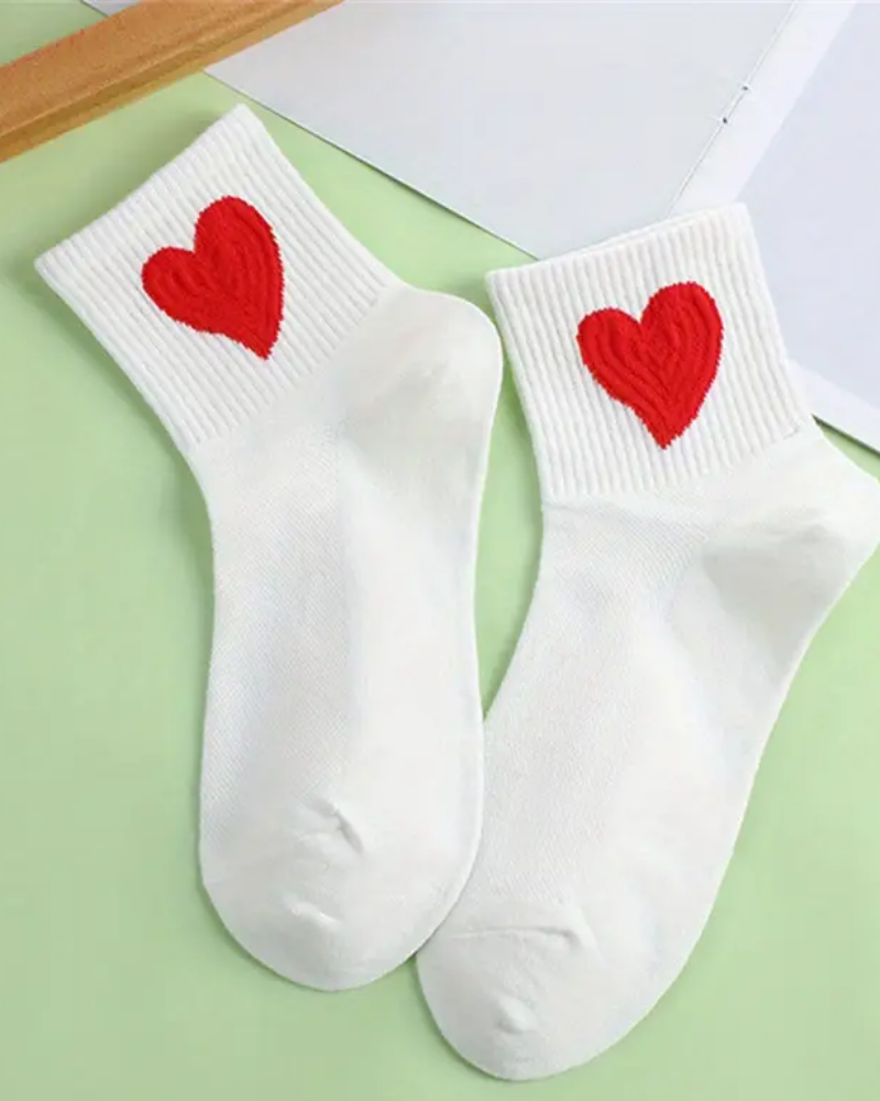 Embroidered Heart Cream Unisex Socks