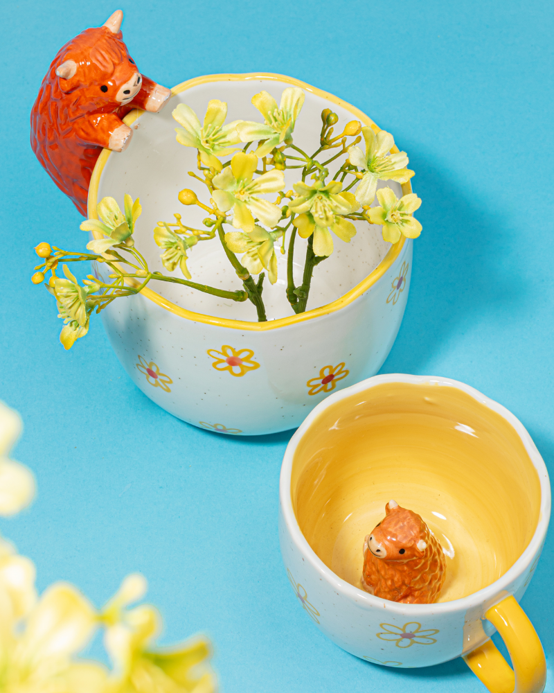 Peeking Highland Cow Planter