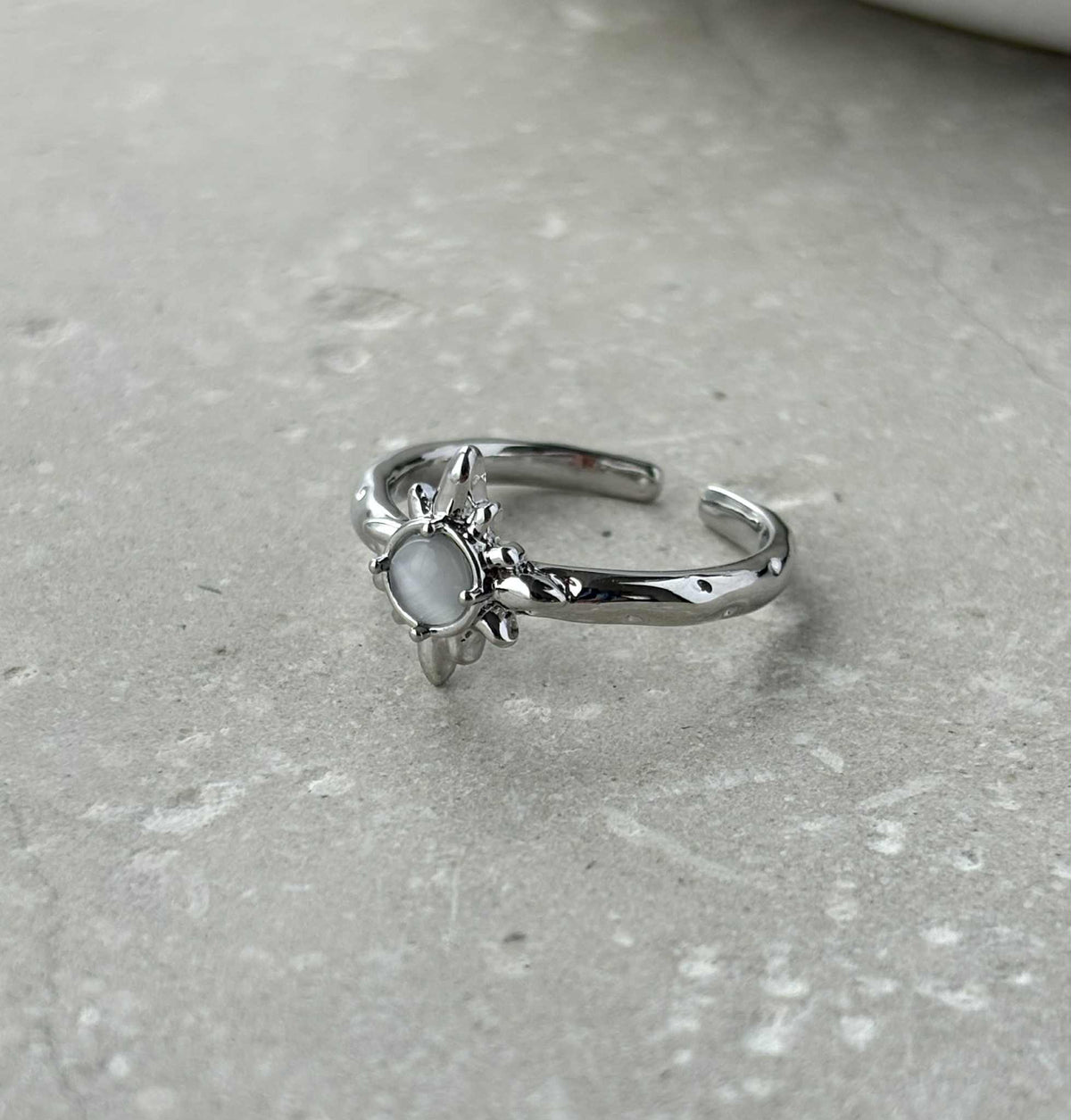 Tarnish Resistant Open Sun Burst Ring in Silver