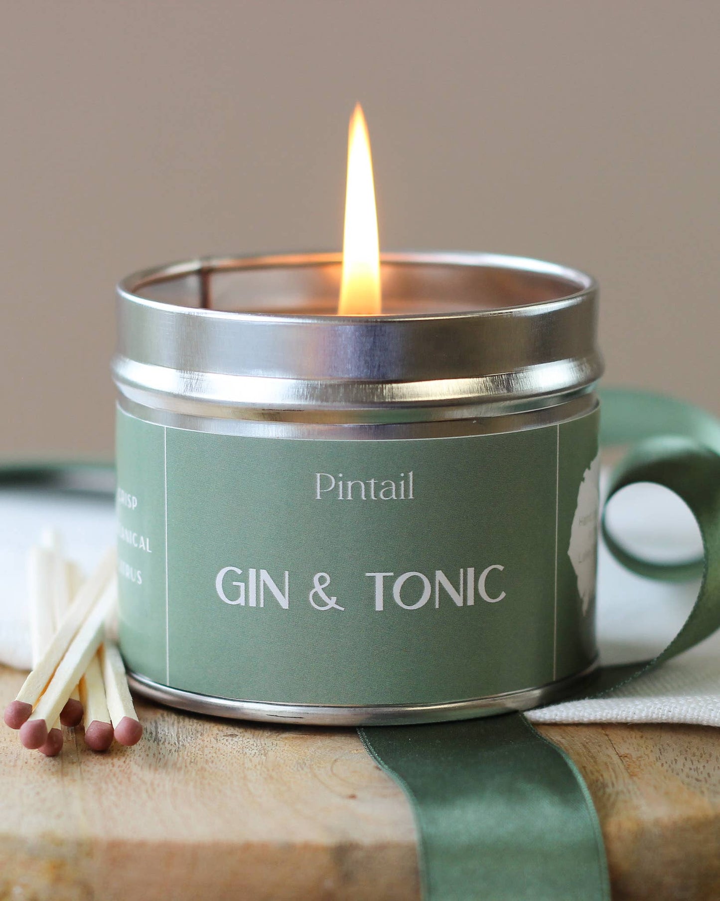 Gin and Tonic Classic Tin Candle