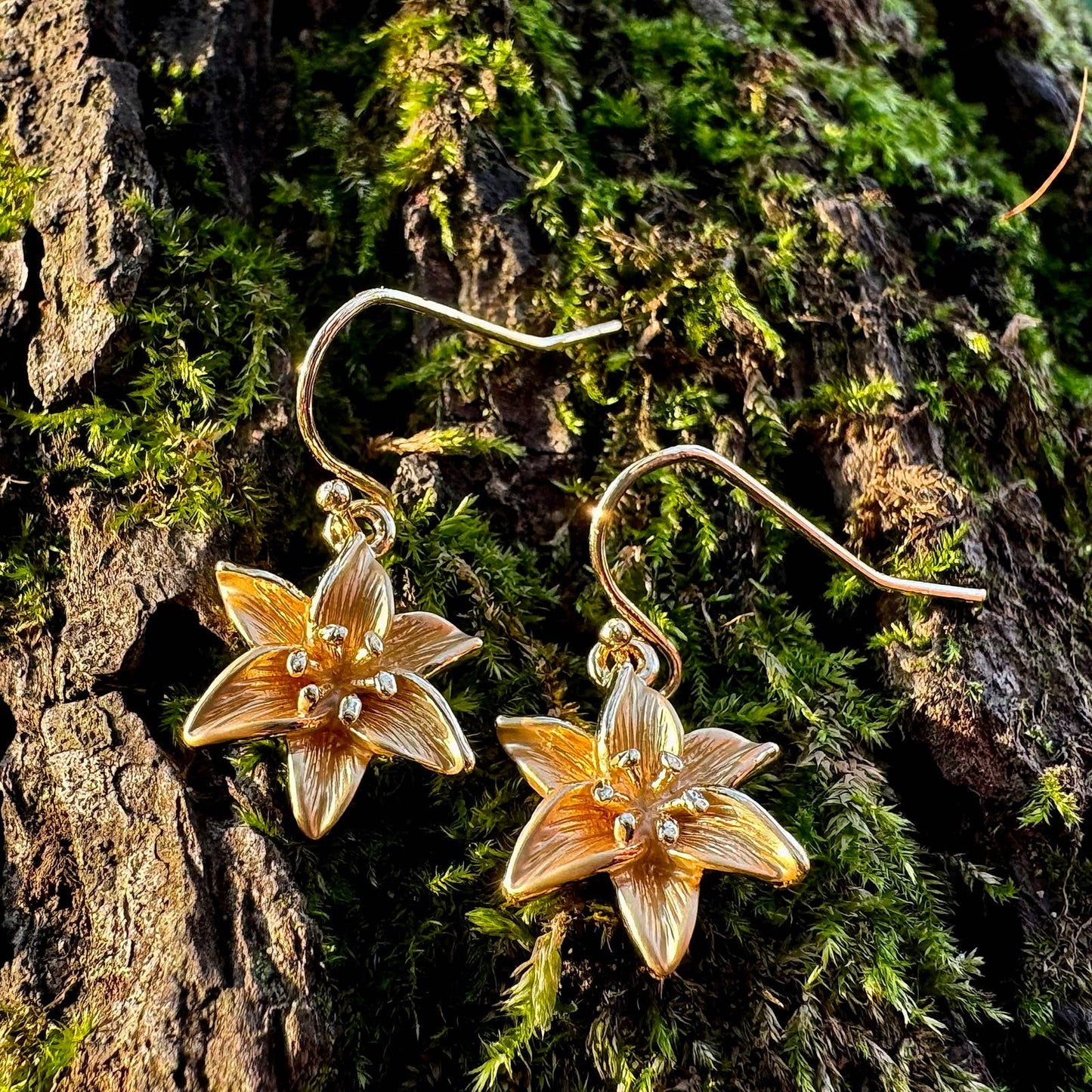Gold Lily Drop Earring 14k Gold Plated