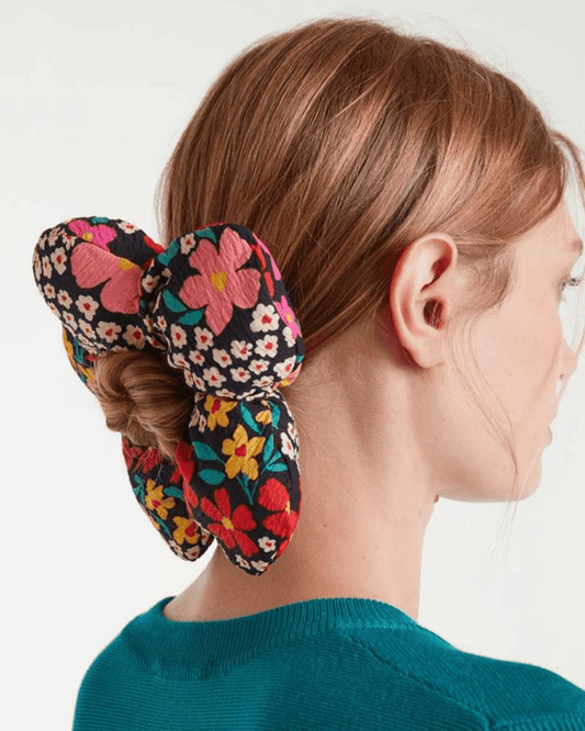 Giardino Seersucker Scrunchie - Pink Poodle Boutique - 53C/41020