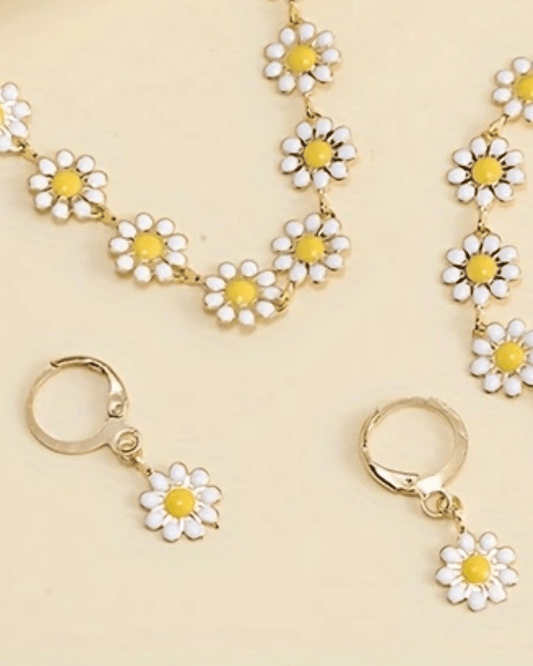White Daisy Hoop Earrings - Pink Poodle Boutique - JS6253 - 01